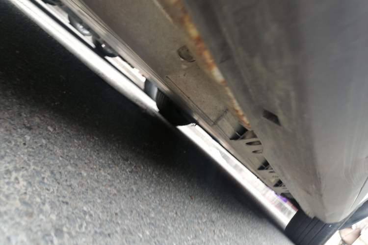 Used Geometry E Firefly 2024 301km Flowing Light Chassis Rear Right