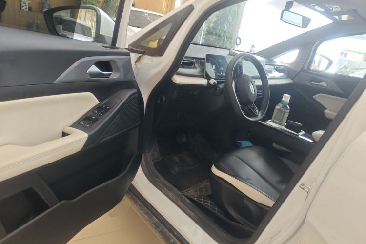 Used Geometry E Firefly 2024 401km Starlight Driver Seat
