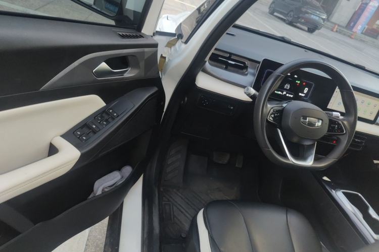 Used Geometry E Firefly 2024 301km Starlight Driver Seat