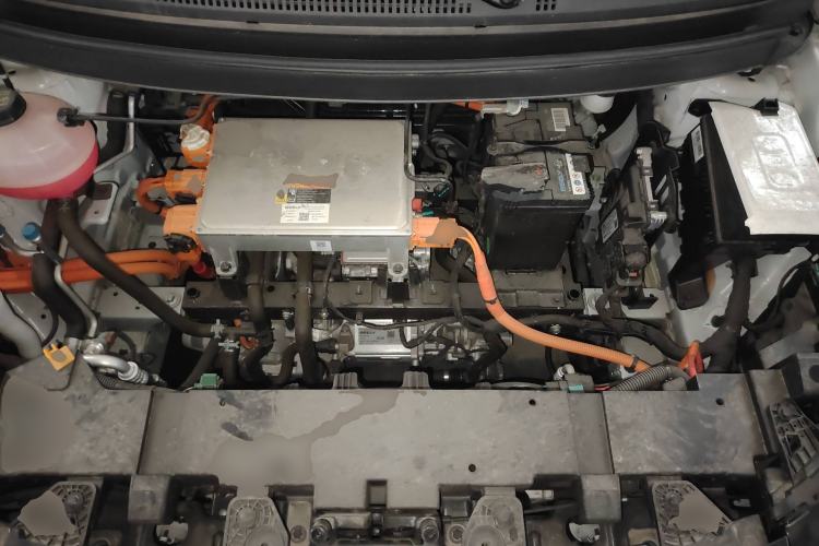 Used Geometry E Firefly 2024 301km Starlight Engine Bay