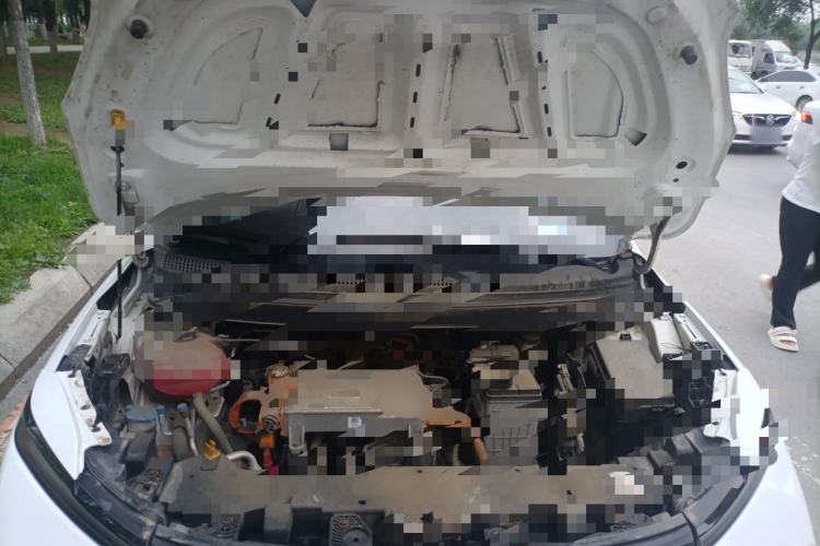 Used Geometry E Firefly 2024 301km Flowing Light Engine Bay