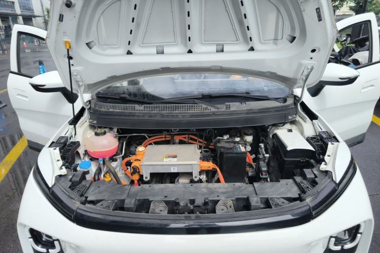Used Geometry E Firefly 2024 301km Starlight Engine Bay