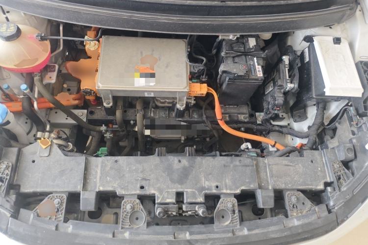Used Geometry E Firefly 2024 401km Starlight Engine Bay