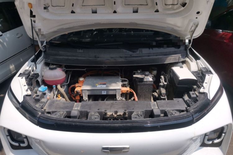 Used Geometry E Firefly 2024 301km Starlight Engine Bay