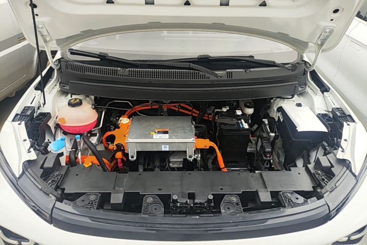 Used Geometry E Firefly 2024 301km Starlight Engine Bay