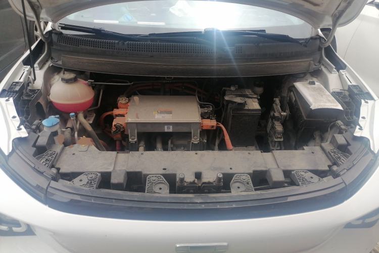 Used Geometry E Firefly 2024 301km Flowing Light Engine Bay