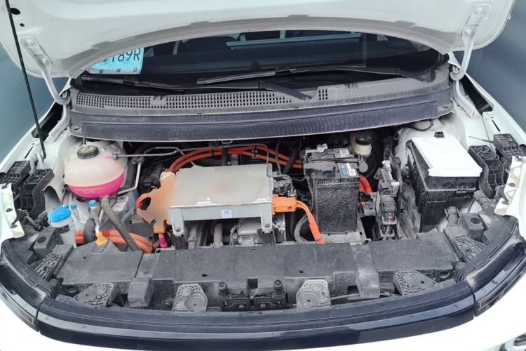 Used Geometry E Firefly 2024 301km Starlight Engine Bay