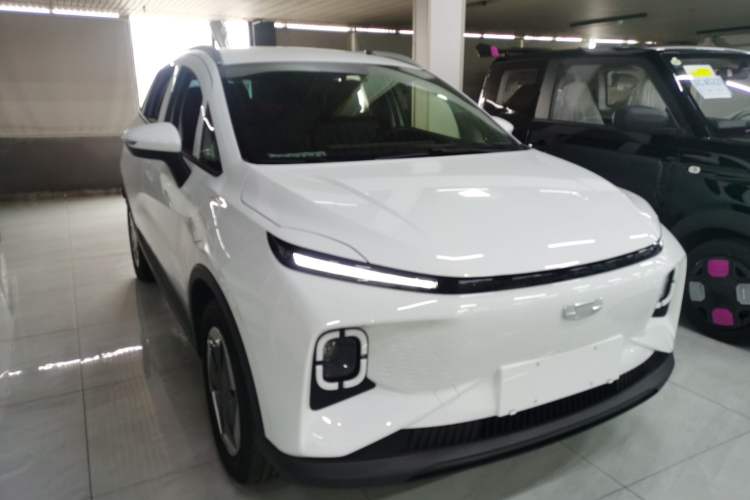 Used Geometry E Firefly 2024 301km Flowing Light Exterior 2