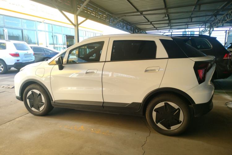 Used Geometry E Firefly 2024 301km Longteng Edition Exterior 3