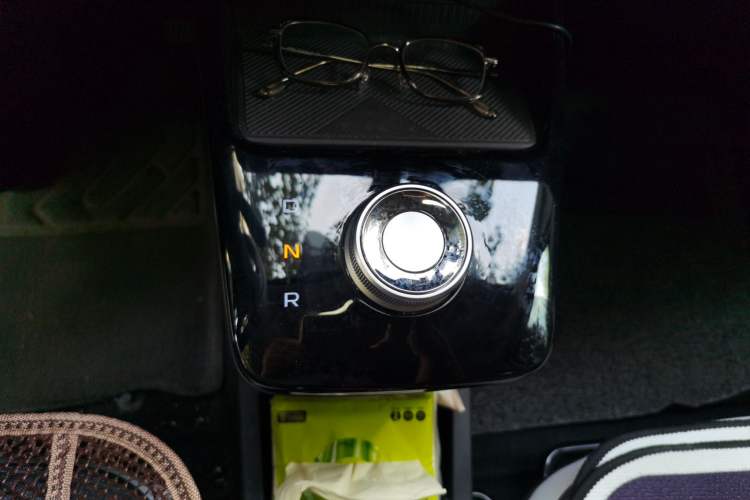 Used Geometry E Firefly 2024 301km Flowing Light Gear Lever