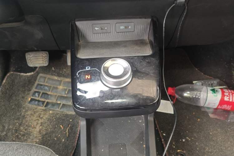 Used Geometry E Firefly 2024 301km Flowing Light Gear Lever