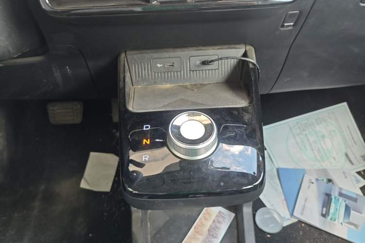 Used Geometry E Firefly 2024 301km Flowing Light Gear Lever