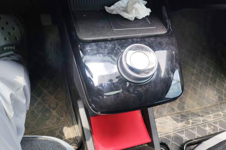 Used Geometry E Firefly 2024 301km Flowing Light Gear Lever