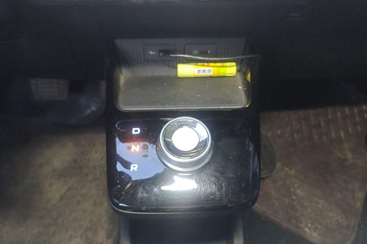 Used Geometry E Firefly 2024 301km Flowing Light Gear Lever