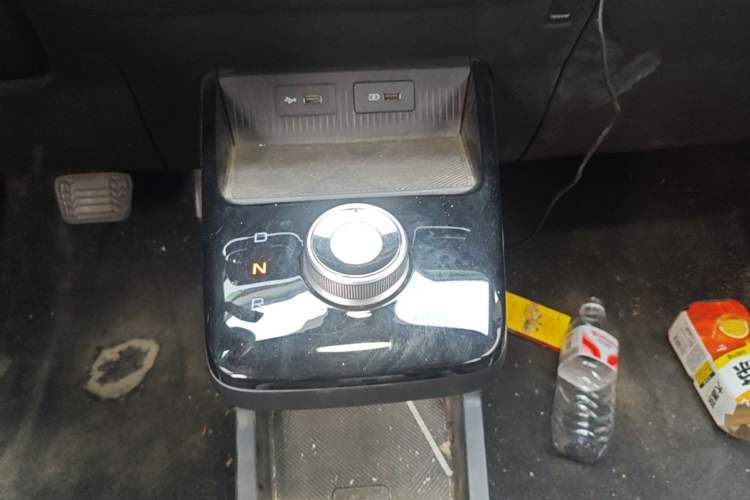 Used Geometry E Firefly 2024 301km Flowing Light Gear Lever