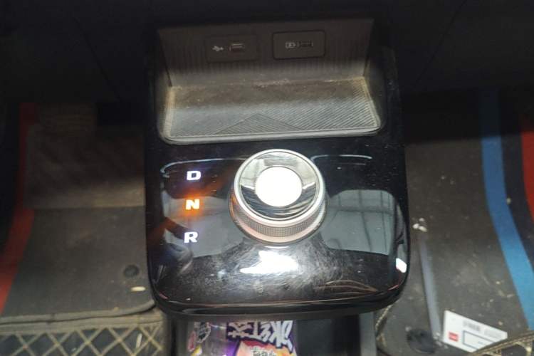 Used Geometry E Firefly 2024 301km Flowing Light Gear Lever
