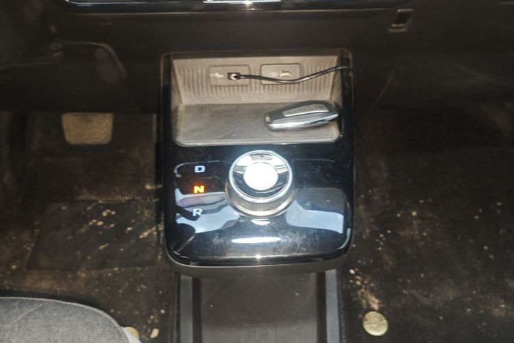 Used Geometry E Firefly 2024 301km Flowing Light Gear Lever