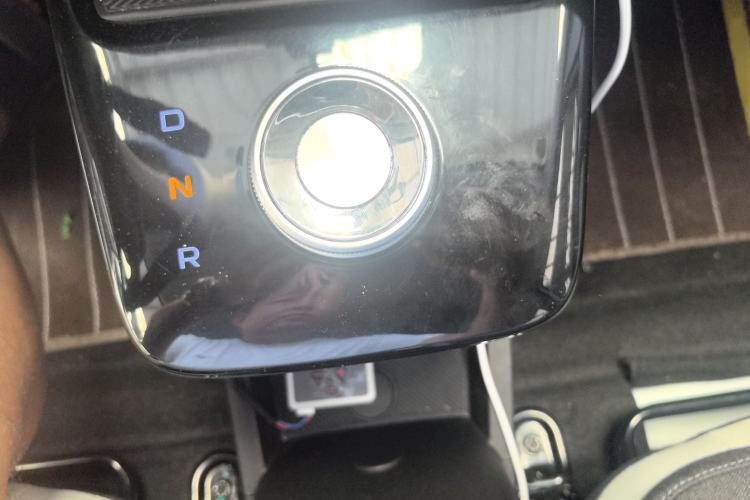 Used Geometry E Firefly 2024 301km Flowing Light Gear Lever