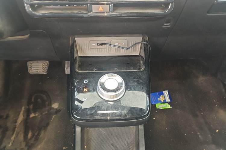 Used Geometry E Firefly 2024 301km Flowing Light Gear Lever
