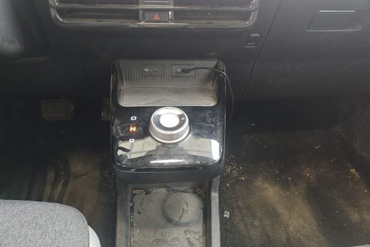 Used Geometry E Firefly 2024 301km Flowing Light Gear Lever