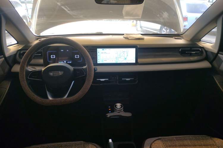 Used Geometry E Firefly 2024 301km Longteng Edition Interior 2