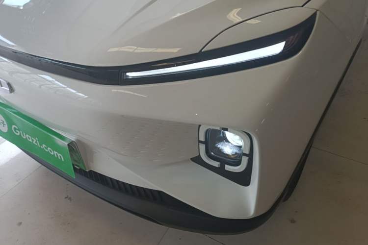 Used Geometry E Firefly 2024 301km Starlight Left Front Headlight