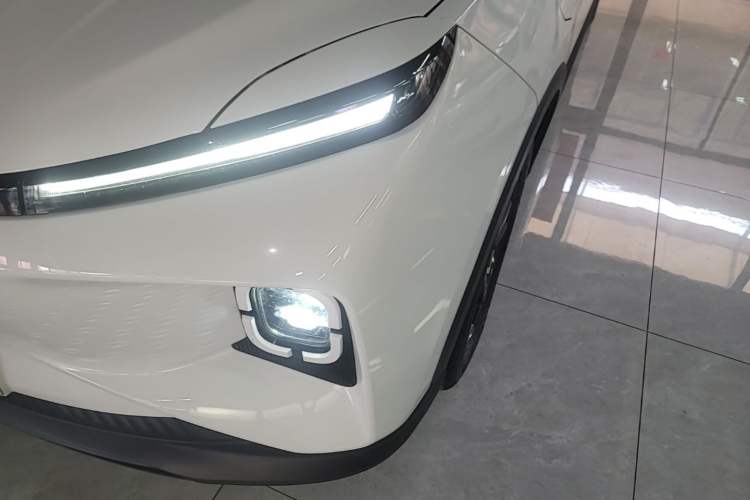Used Geometry E Firefly 2024 401km Starlight Left Front Headlight