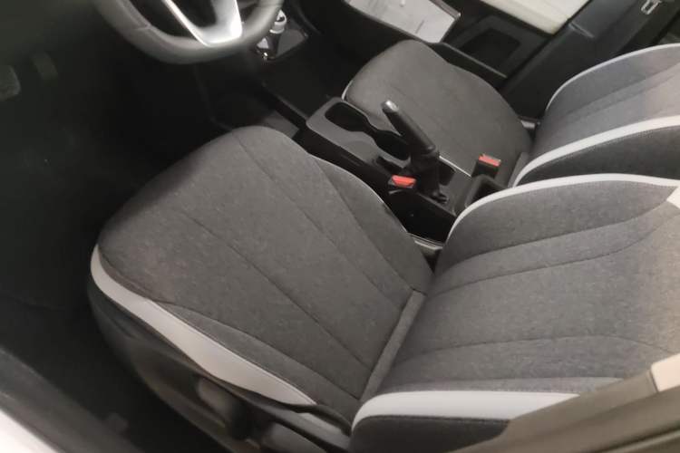 Used Geometry E Firefly 2024 301km Flowing Light Left Front Seat