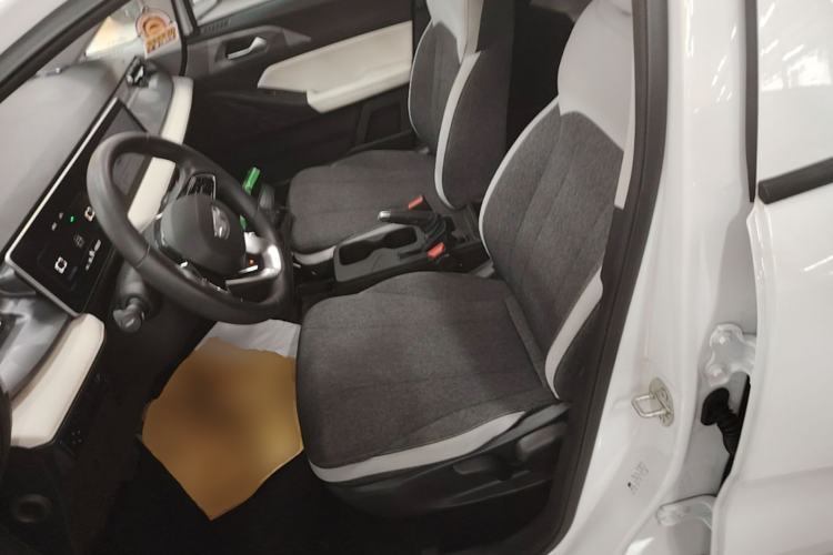 Used Geometry E Firefly 2024 301km Flowing Light Left Front Seat