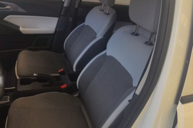 Used Geometry E Firefly 2024 301km Flowing Light Left Front Seat