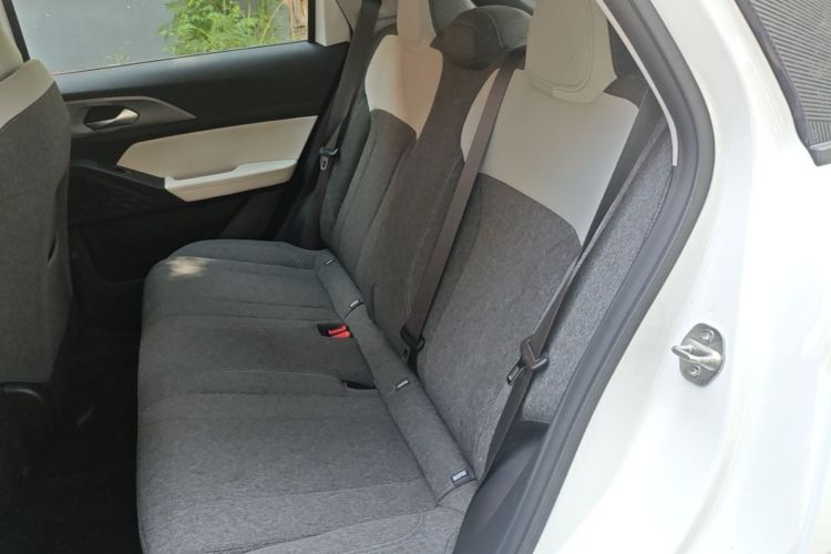Used Geometry E Firefly 2024 301km Flowing Light Left Rear Seat