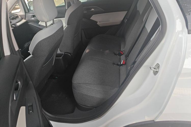 Used Geometry E Firefly 2024 301km Flowing Light Left Rear Seat