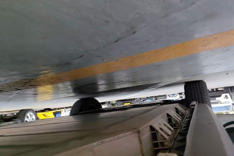 Used Geometry E Firefly 2024 301km Flowing Light Left Side Sill