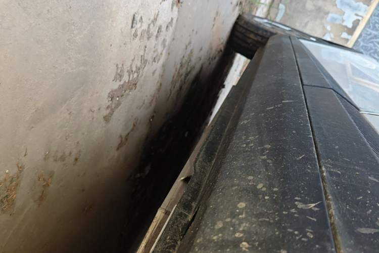 Used Geometry E Firefly 2024 301km Flowing Light Left Side Sill
