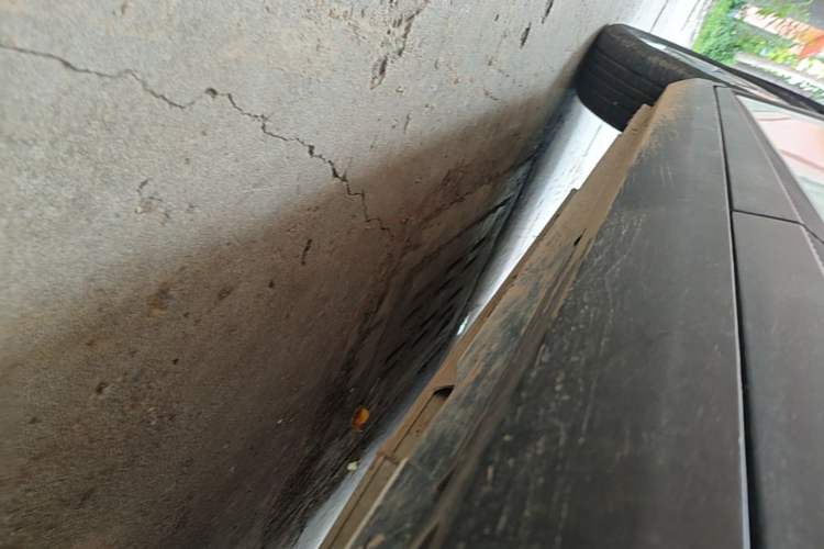Used Geometry E Firefly 2024 301km Flowing Light Left Side Sill
