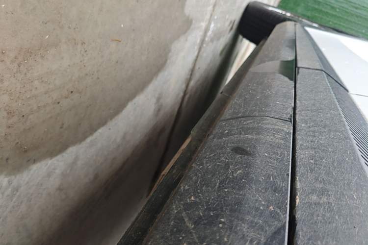Used Geometry E Firefly 2024 301km Flowing Light Left Side Sill