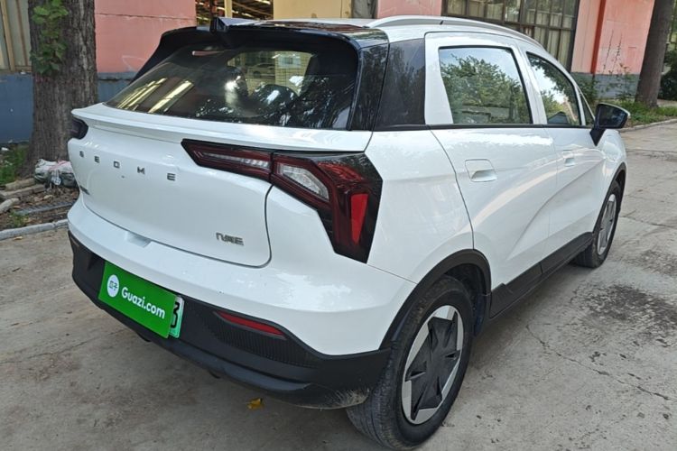 Used Geometry E Firefly 2024 301km Flowing Light Rear Right 45 Deg