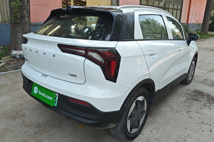 Used Geometry E Firefly 2024 301km Flowing Light Rear Right 45 Deg