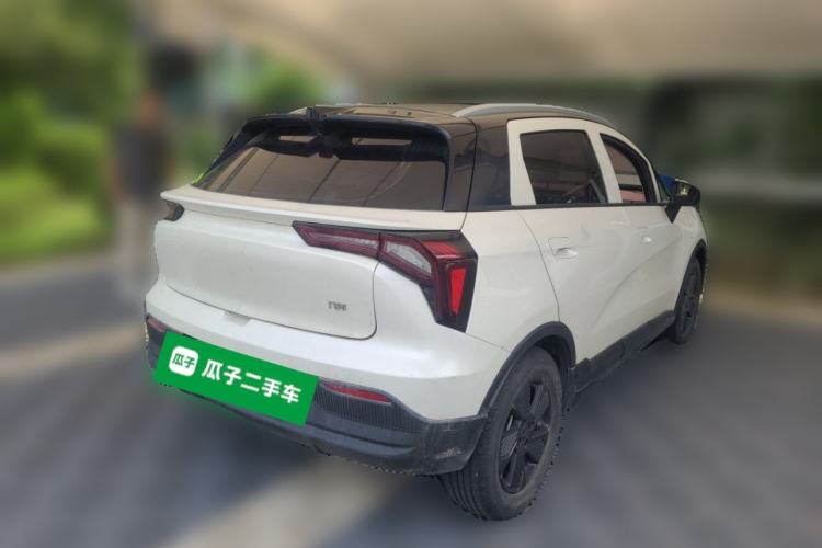 Used Geometry E Firefly 2024 401 km Fluorescent Rear Right 45 Deg
