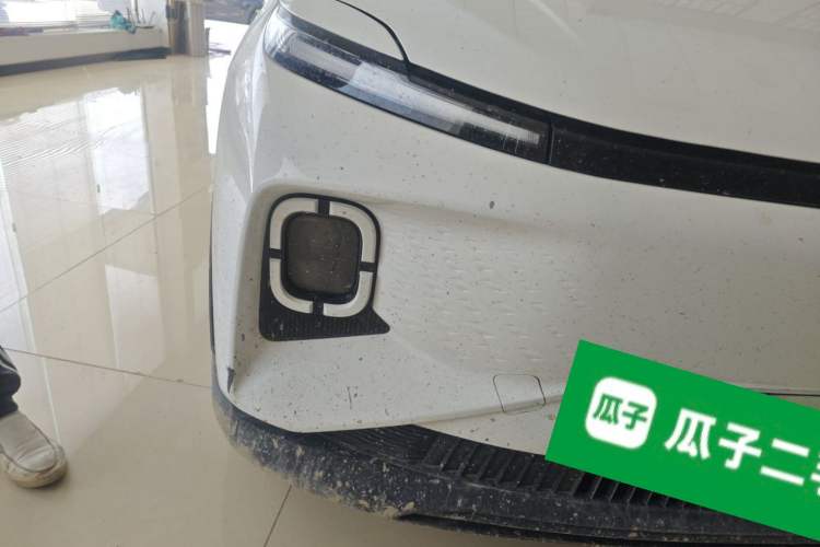 Used Geometry E Firefly 2024 401km Starlight Right Front Headlight