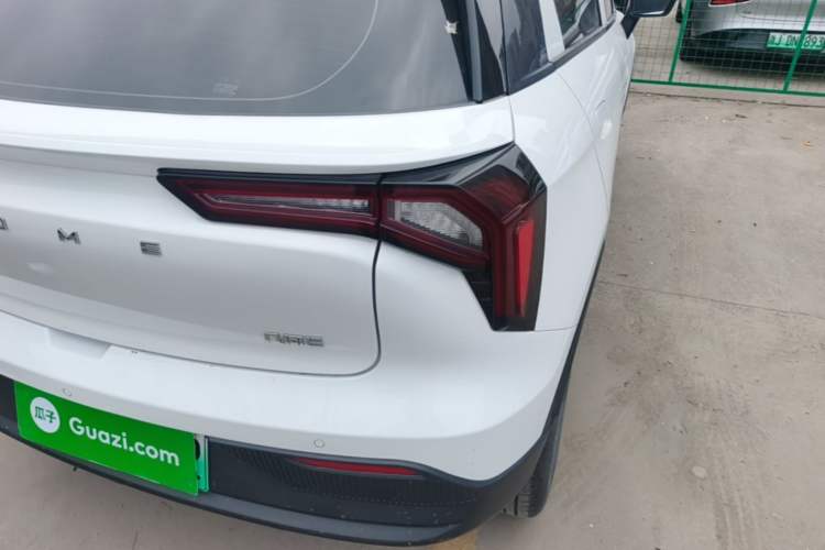 Used Geometry E Firefly 2024 301km Starlight Right Rear Taillight