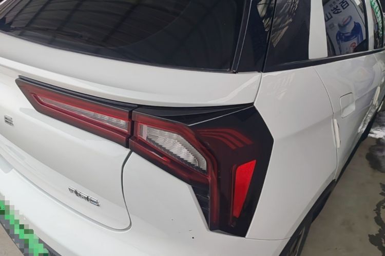 Used Geometry E Firefly 2024 301km Starlight Right Rear Taillight