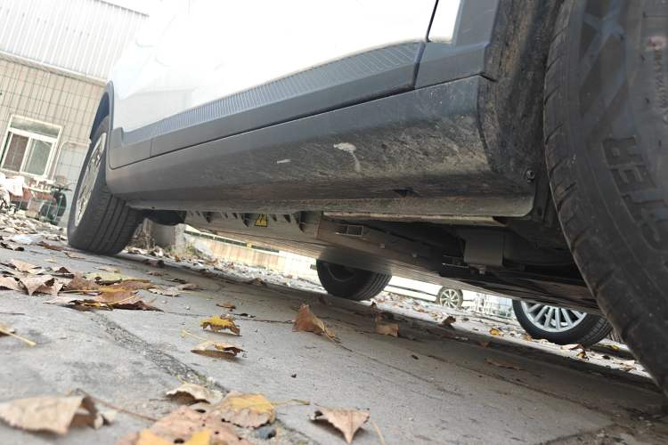 Used Geometry E Firefly 2024 301km Flowing Light Right Side Sill