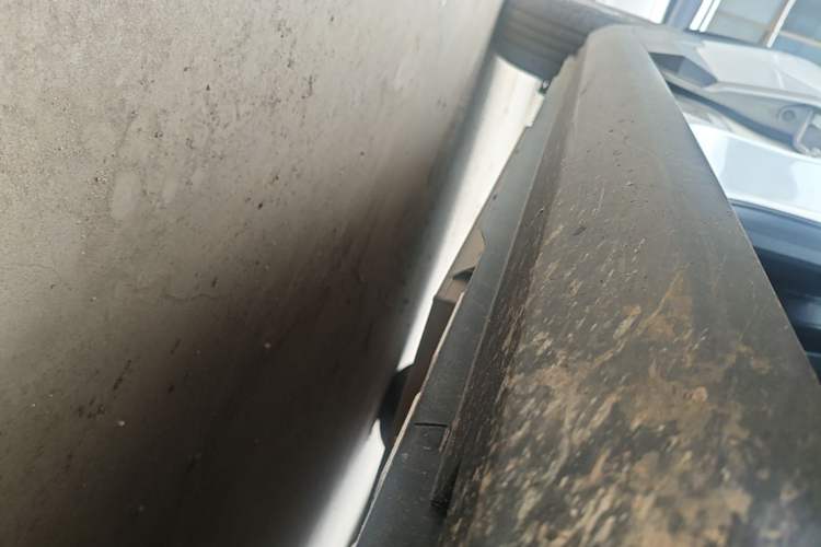 Used Geometry E Firefly 2024 301km Flowing Light Right Side Sill