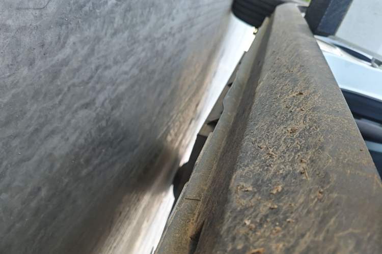Used Geometry E Firefly 2024 301km Flowing Light Right Side Sill