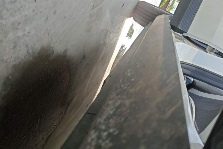 Used Geometry E Firefly 2024 301km Flowing Light Right Side Sill