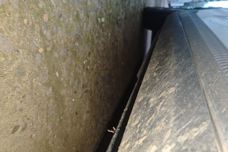 Used Geometry E Firefly 2024 301km Flowing Light Right Side Sill