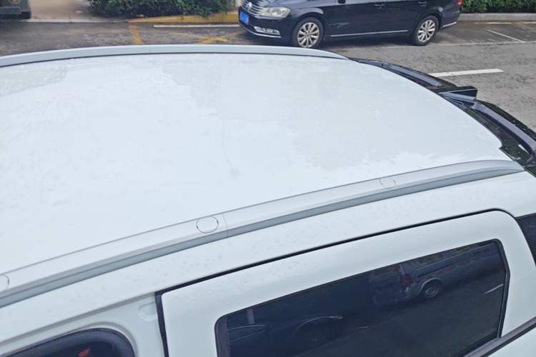 Used Geometry E Firefly 2024 401km Starlight Roof