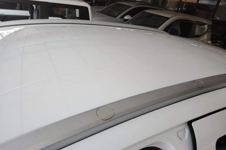Used Geometry E Firefly 2024 301km Starlight Roof