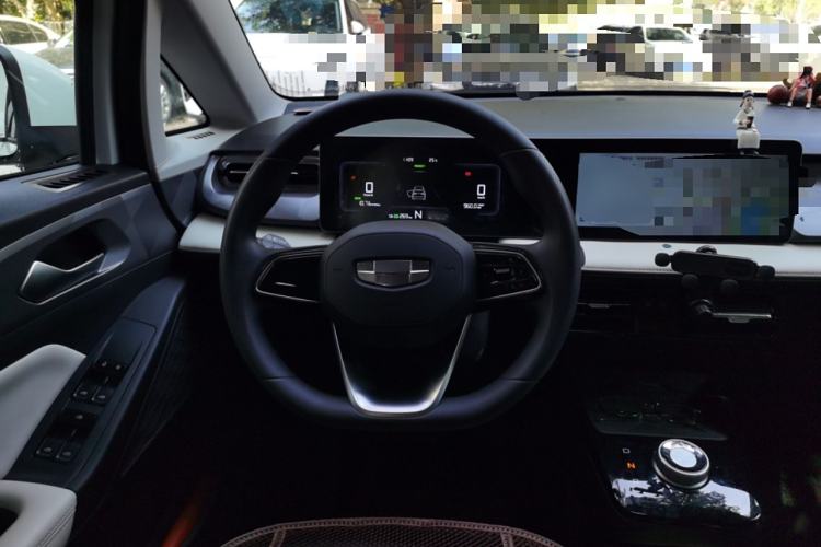 Used Geometry E Firefly 2024 301km Flowing Light Steering Wheel